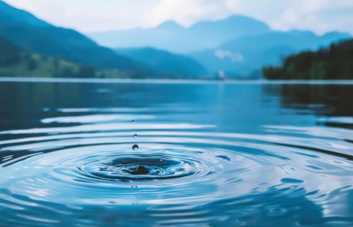 Вода исцеляющая и наполняющая